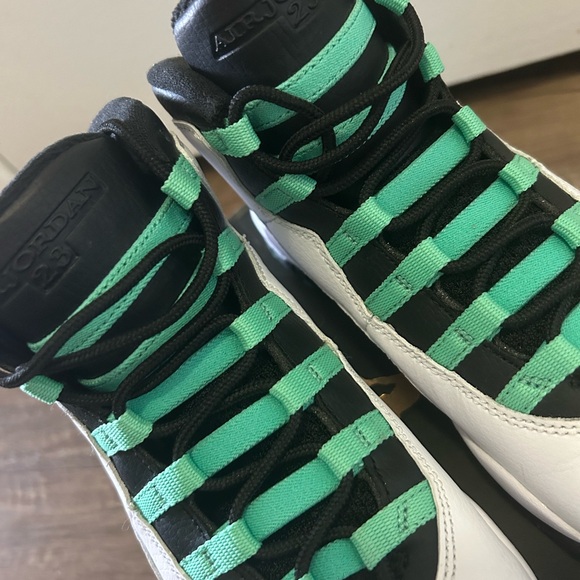 AIR JORDAN 10 RETRO 30TH GG VERDE - SIZE 6Y - Picture 5 of 10